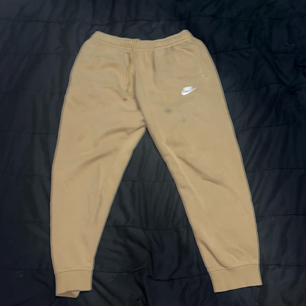Nike Sweatpants
Large